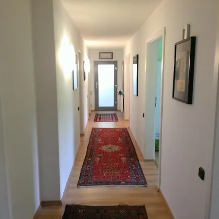 Idyllische Mitten In Der „ Haus Magnolia „